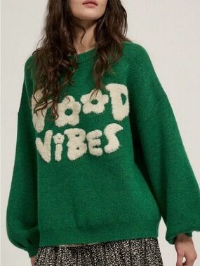 LA BELLA SOY BOUTIQUE "Good Vibes" Sweater Top Hunter Green Small